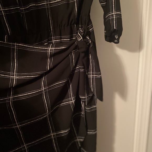 Black and white plaid front wrap dress Size 14 - zipper in back- elastic waste - Picture 2 of 3